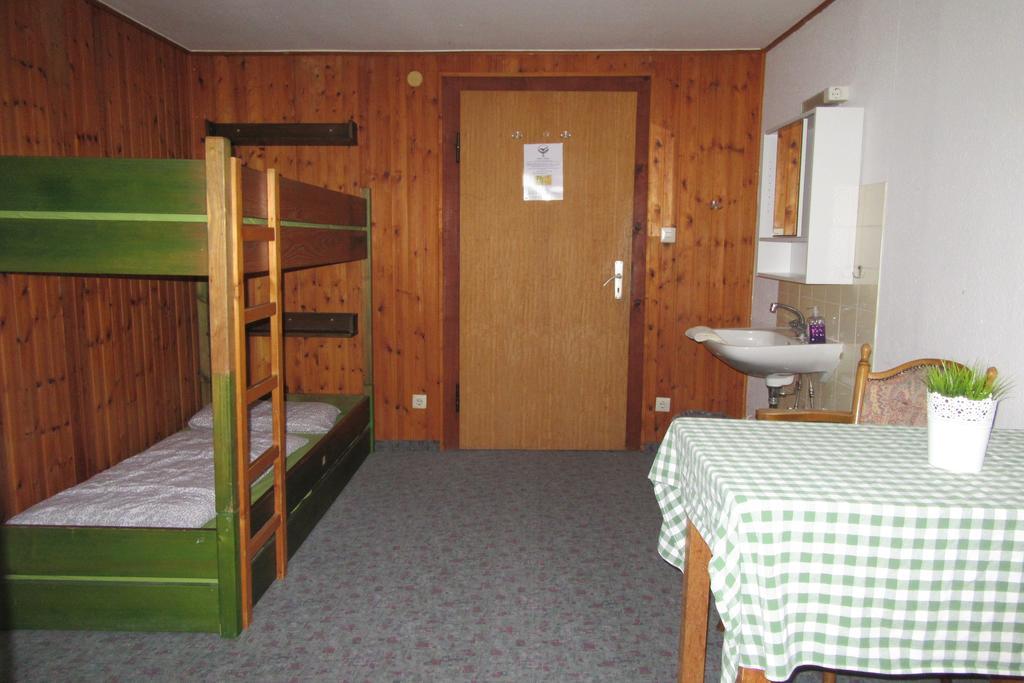 Mountain Hostelオーベルストドルフ エクステリア 写真